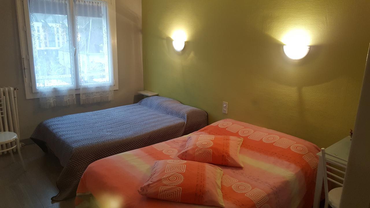 Hotel Des Voyageurs Mayenne Eksteriør billede