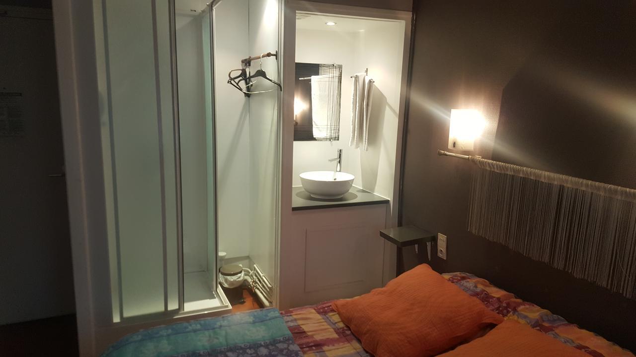 Hotel Des Voyageurs Mayenne Eksteriør billede